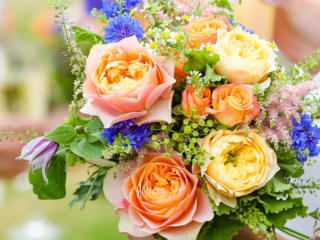 Rustic Chic Kent Wedding - Mary Jane Vaughan - creative florists